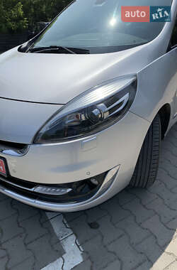 Мінівен Renault Grand Scenic 2012 в 