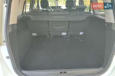 Минивэн Renault Grand Scenic 2012 в 