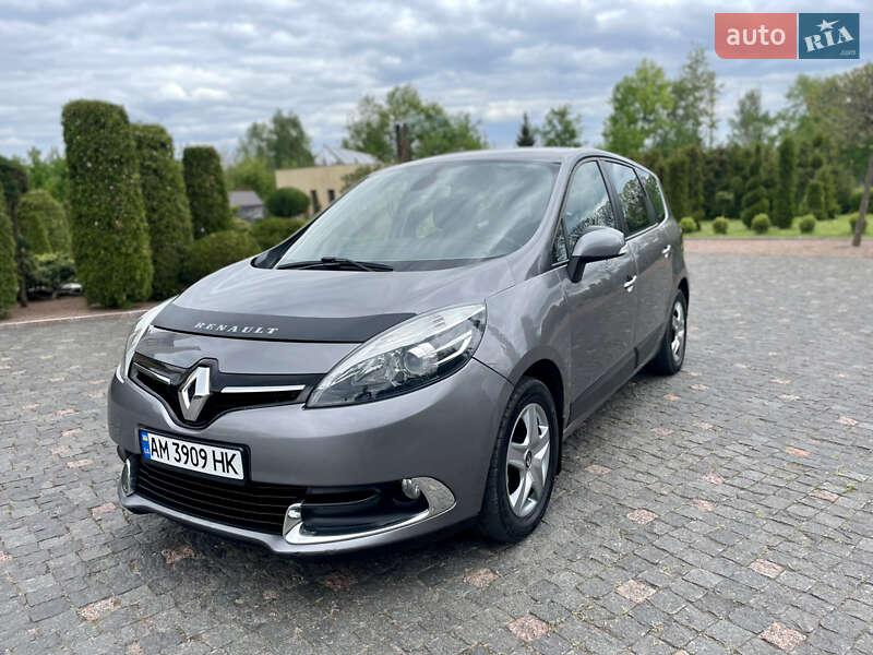 Минивэн Renault Grand Scenic 2013 в 