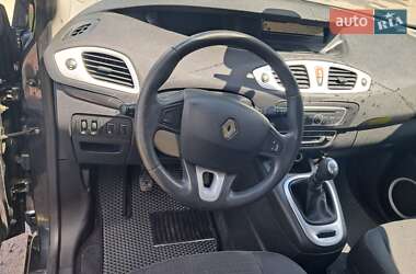 Минивэн Renault Grand Scenic 2009 в 