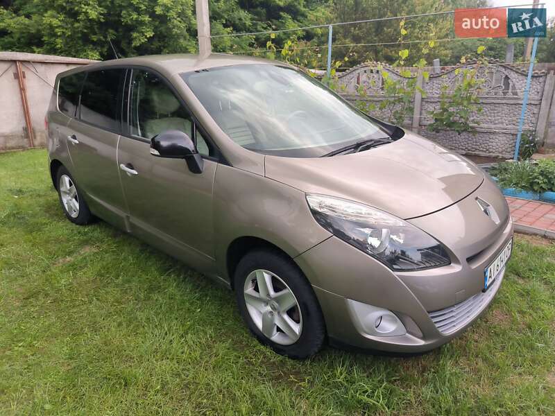 Минивэн Renault Grand Scenic 2011 в Киеве