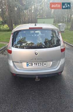 Минивэн Renault Grand Scenic 2009 в 