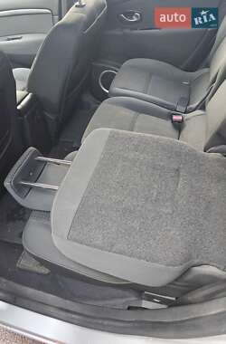 Минивэн Renault Grand Scenic 2009 в 