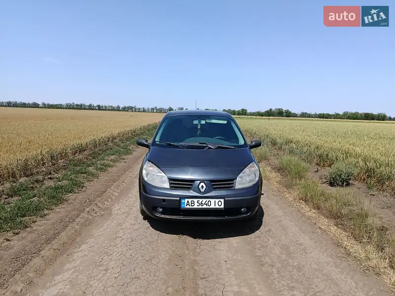 Renault Grand Scenic 2005