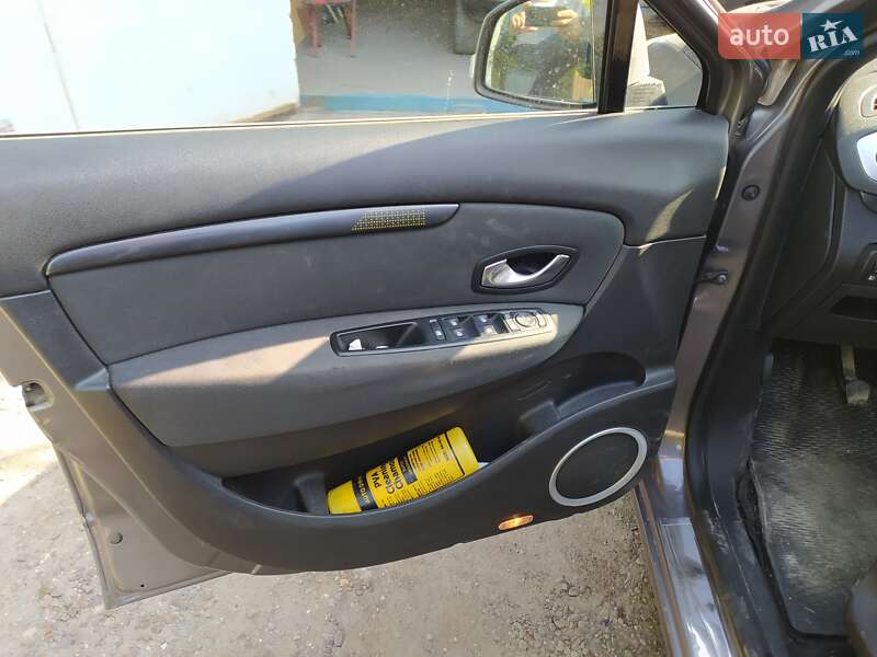 Минивэн Renault Grand Scenic 2009 в Дунаевцах