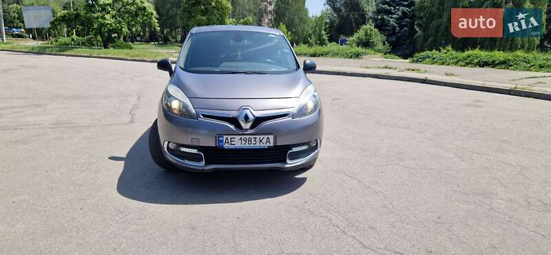 Renault Grand Scenic 2012