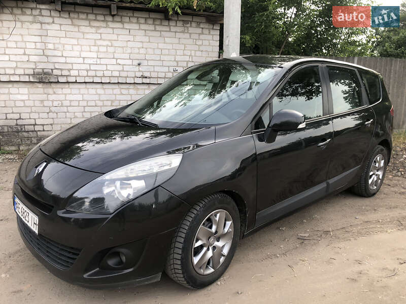 Renault Grand Scenic 2010