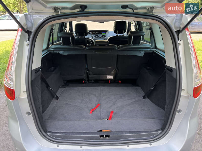 Минивэн Renault Grand Scenic 2015 в Ровно