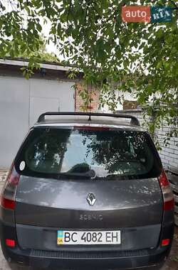 Минивэн Renault Grand Scenic 2004 в 