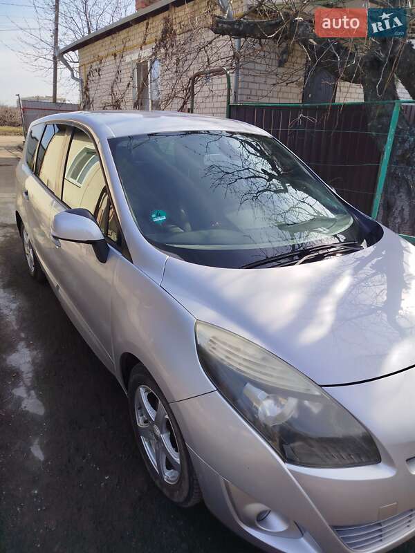 Минивэн Renault Grand Scenic 2009 в Голубовке фото 3 Минивэн Renault Grand Scenic 2009 в Голубовке