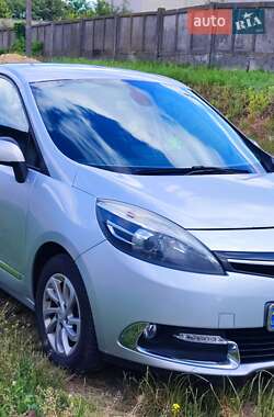 Мінівен Renault Grand Scenic 2012 в 