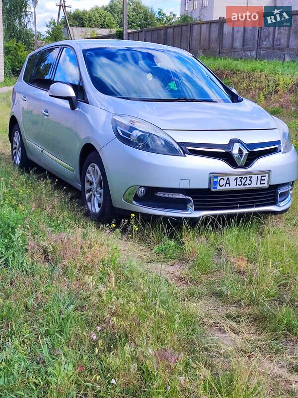 Renault Grand Scenic 2012
