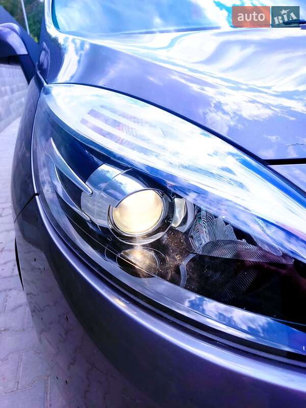 Мінівен Renault Grand Scenic 2015 в Івано-Франківську