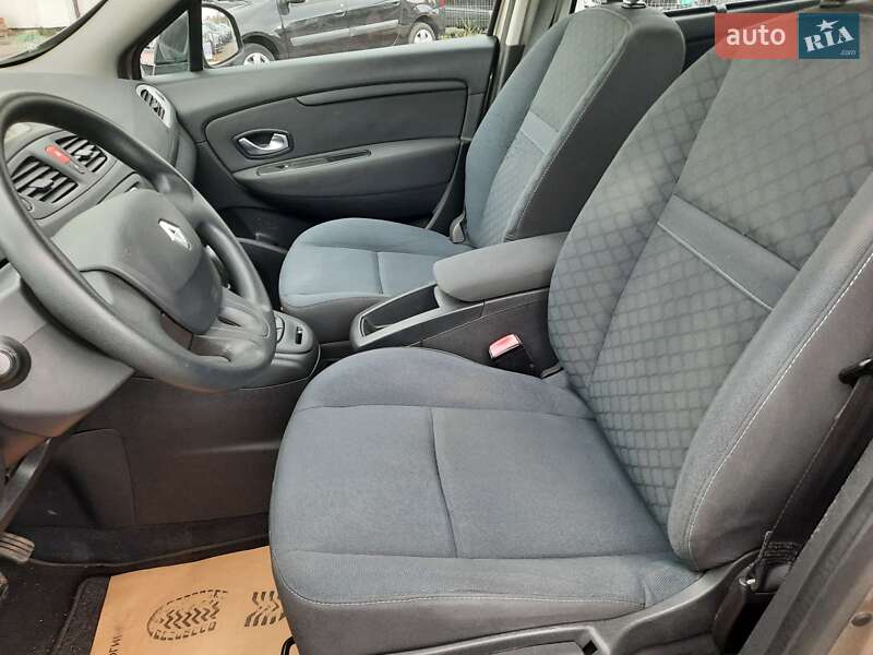 Мінівен Renault Grand Scenic 2010 в Полтаві