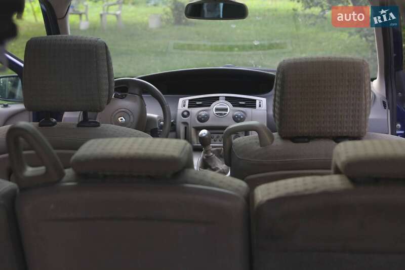 Мінівен Renault Grand Scenic 2004 в Ужгороді