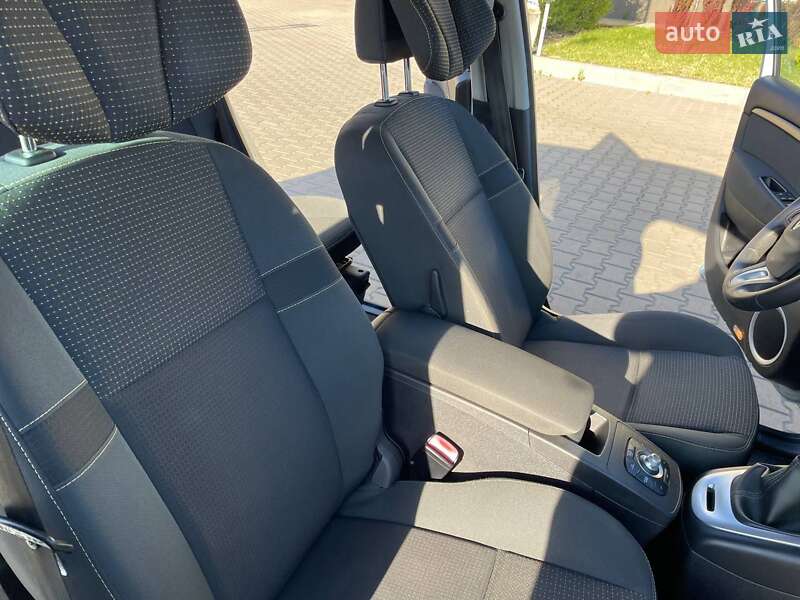 Минивэн Renault Grand Scenic 2009 в Луцке