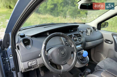 Минивэн Renault Grand Scenic 2004 в 