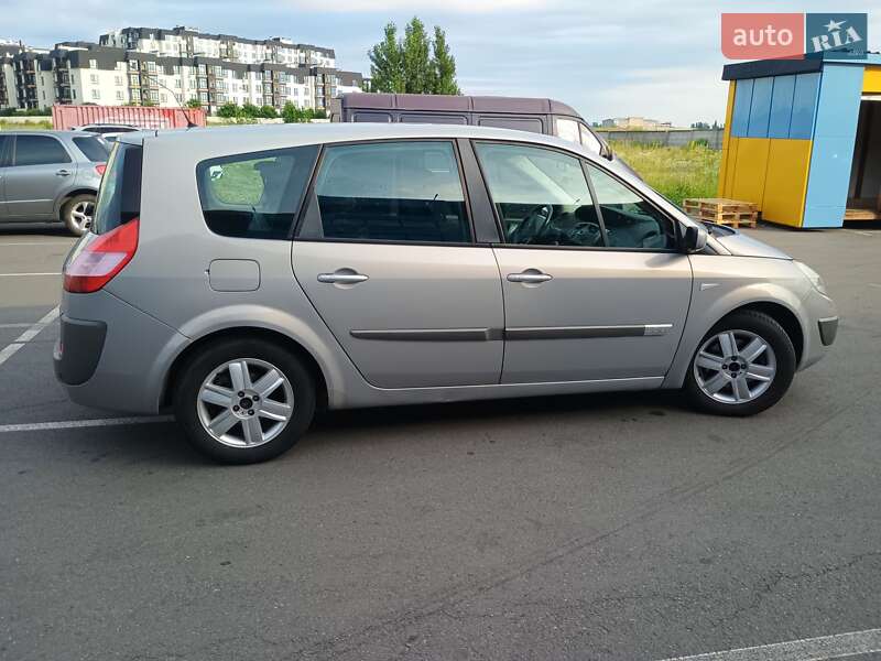 Мінівен Renault Grand Scenic 2004 в Софіївській Борщагівці
