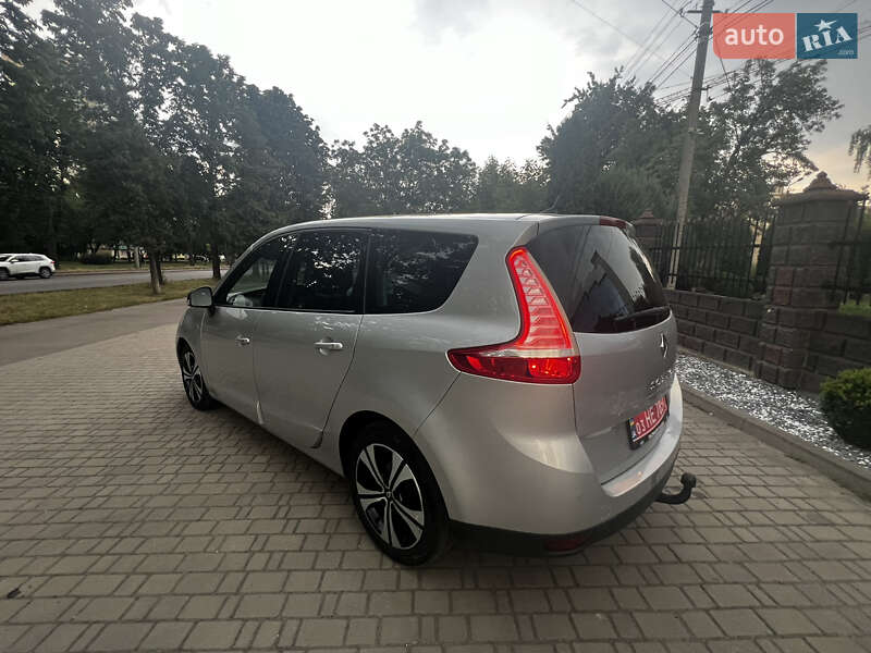Минивэн Renault Grand Scenic 2011 в Ровно