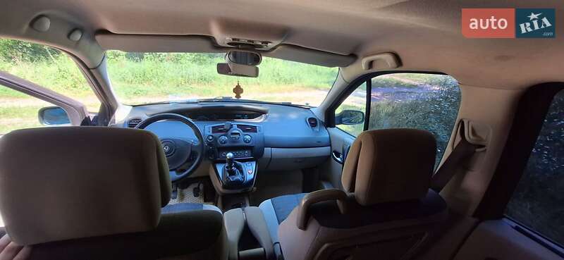 Минивэн Renault Grand Scenic 2005 в Киеве