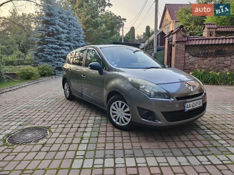 Renault Grand Scenic 2009