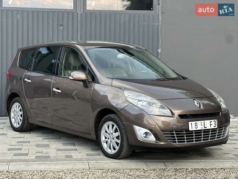 Минивэн Renault Grand Scenic 2011 в Ивано-Франковске