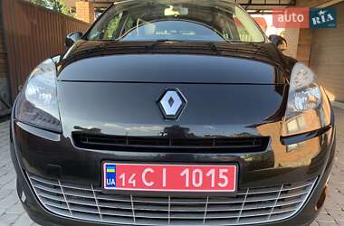Минивэн Renault Grand Scenic 2010 в 