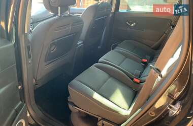 Минивэн Renault Grand Scenic 2010 в 