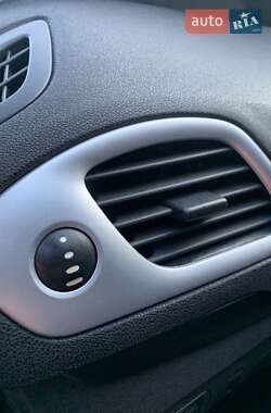 Минивэн Renault Grand Scenic 2010 в 