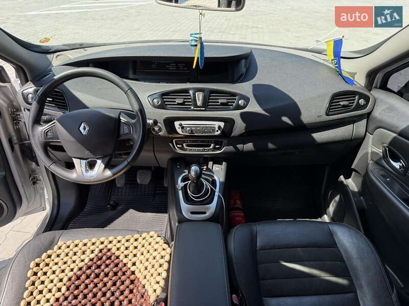 Минивэн Renault Grand Scenic 2013 в Дубно