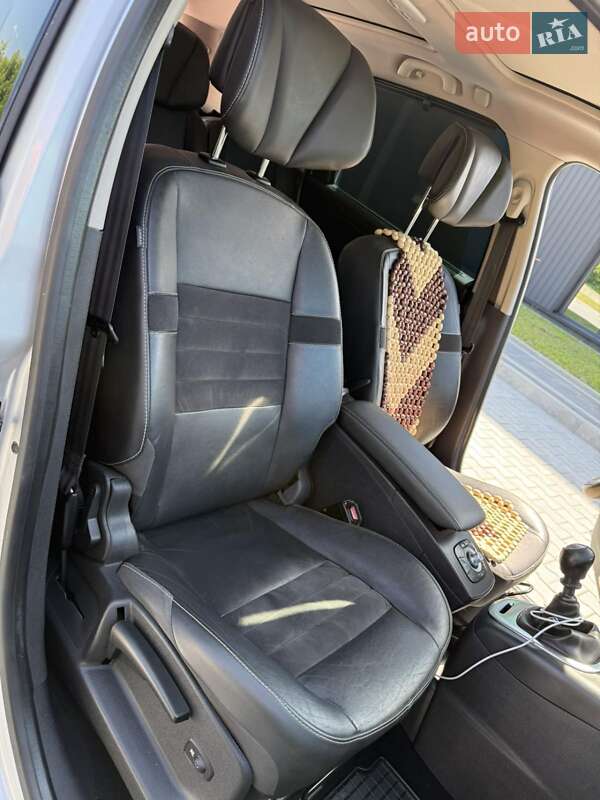 Минивэн Renault Grand Scenic 2013 в Дубно