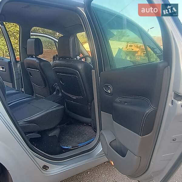 Мінівен Renault Grand Scenic 2006 в Рокитному фото 8 Мінівен Renault Grand Scenic 2006 в Рокитному