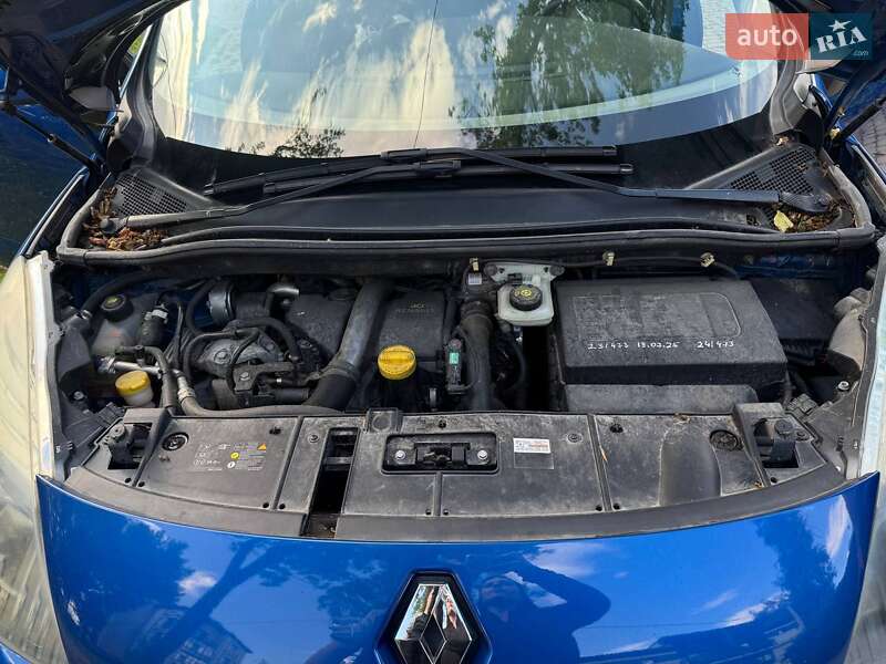 Минивэн Renault Grand Scenic 2011 в Львове