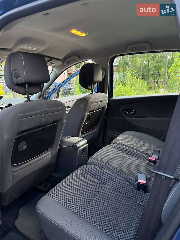 Минивэн Renault Grand Scenic 2011 в Львове