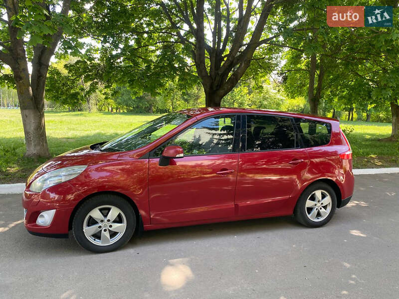 Мінівен Renault Grand Scenic 2011 в Рівному фото 4 Мінівен Renault Grand Scenic 2011 в Рівному