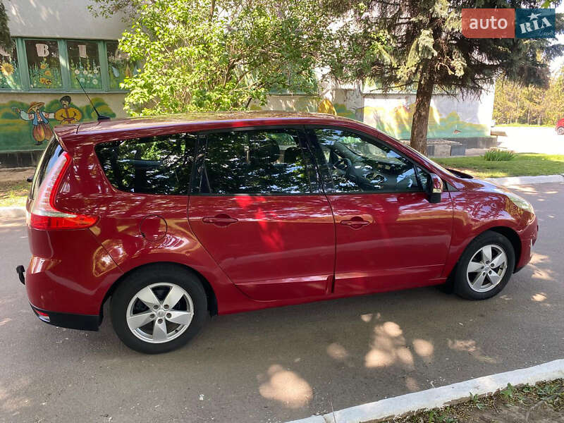 Мінівен Renault Grand Scenic 2011 в Рівному фото 11 Мінівен Renault Grand Scenic 2011 в Рівному