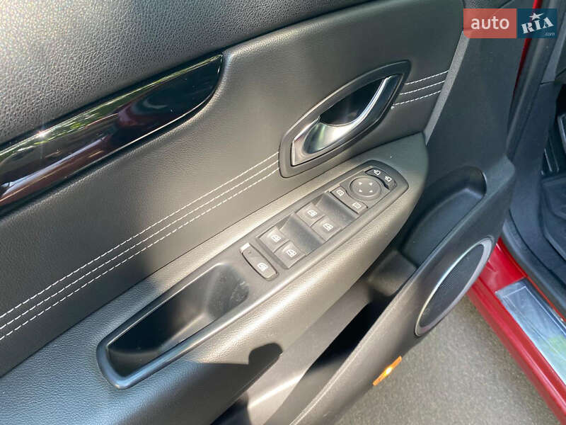 Мінівен Renault Grand Scenic 2011 в Рівному фото 15 Мінівен Renault Grand Scenic 2011 в Рівному