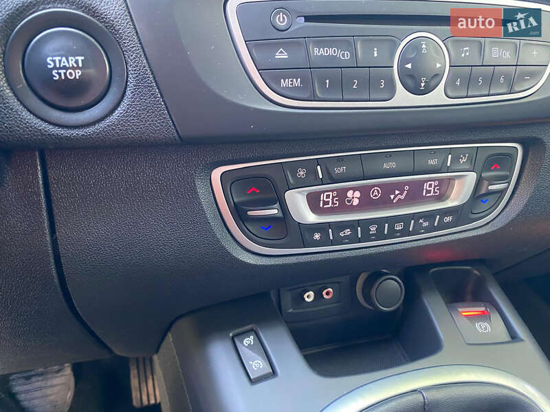 Мінівен Renault Grand Scenic 2011 в Рівному фото 28 Мінівен Renault Grand Scenic 2011 в Рівному