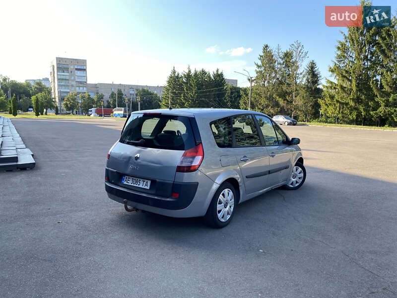 Минивэн Renault Grand Scenic 2004 в Ровно