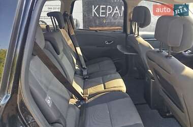Мінівен Renault Grand Scenic 2012 в  фото 12 Мінівен Renault Grand Scenic 2012 в