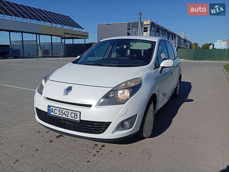 Минивэн Renault Grand Scenic 2011 в Луцке