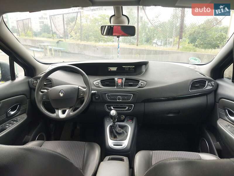 Минивэн Renault Grand Scenic 2011 в Киеве