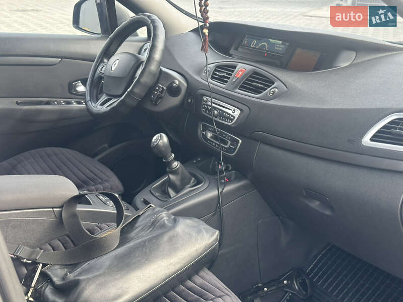 Минивэн Renault Grand Scenic 2010 в Полтаве