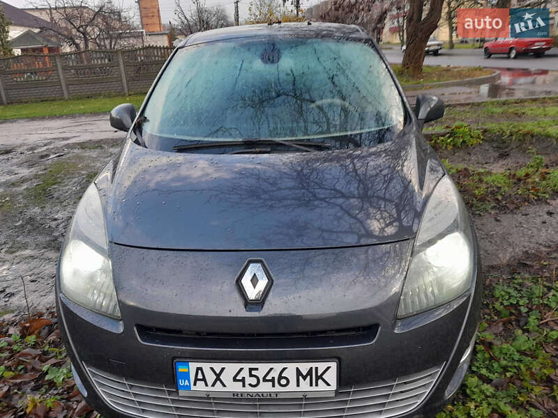 Renault Grand Scenic 2010