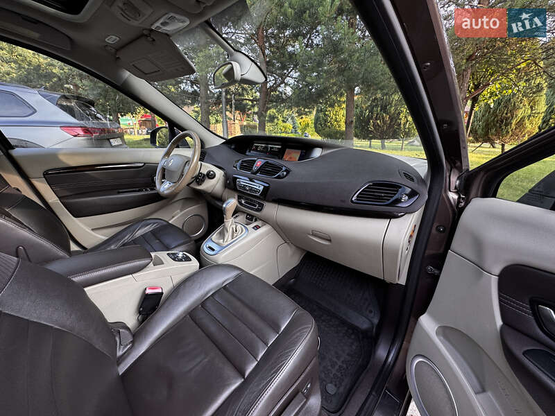 Минивэн Renault Grand Scenic 2010 в Дрогобыче