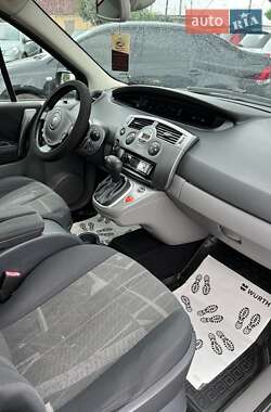 Минивэн Renault Grand Scenic 2005 в 