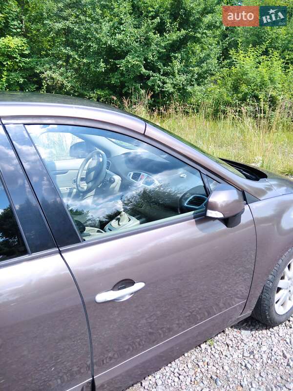 Минивэн Renault Grand Scenic 2010 в Бориславе