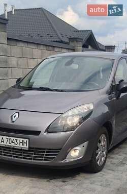 Минивэн Renault Grand Scenic 2011 в Буче