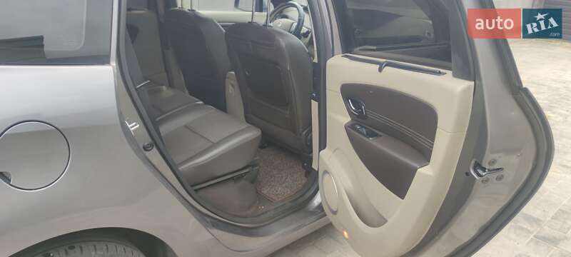 Минивэн Renault Grand Scenic 2011 в Буче