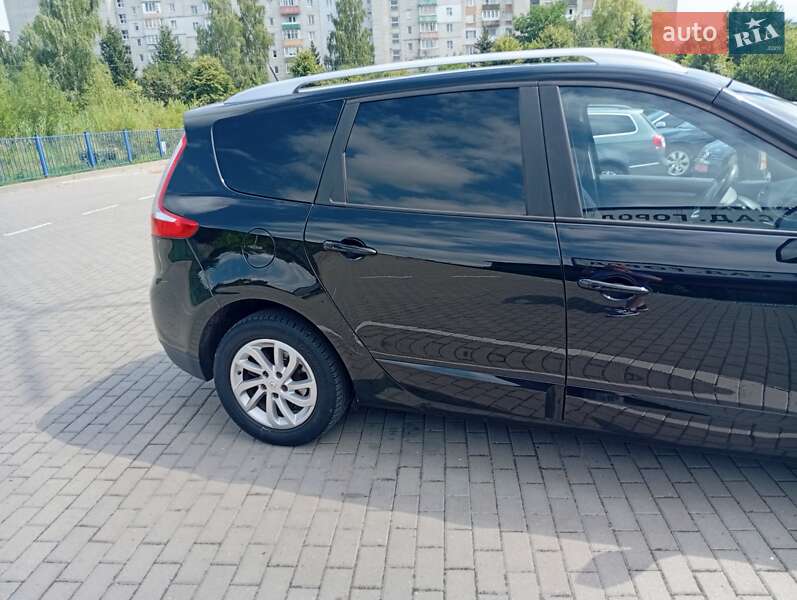 Минивэн Renault Grand Scenic 2014 в Дрогобыче